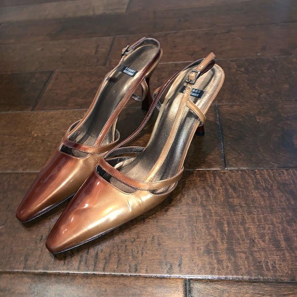 Pointed Stuart weitzman heel - Picture 2 of 7